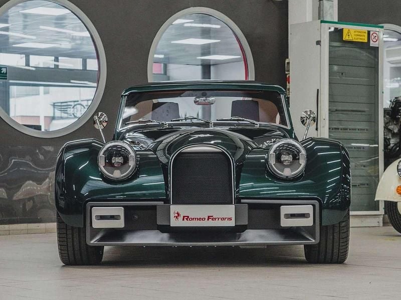 Nuova Morgan Plus 340 CV (250 kW) 2025 Morgan metallic green Cabrio