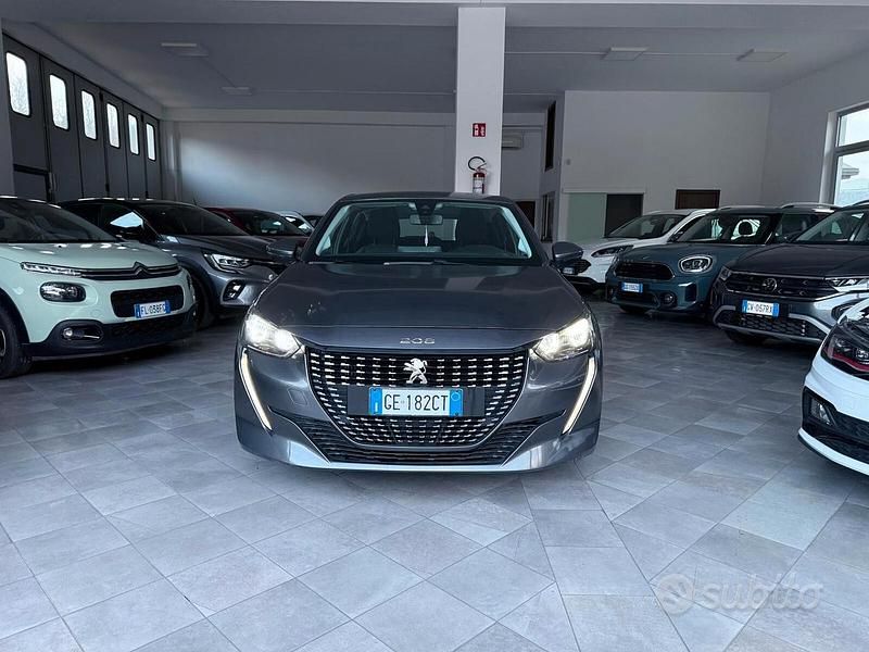 Usata Peugeot 208 Active 101 CV (74 kW) 2021 Grigio Utilitaria