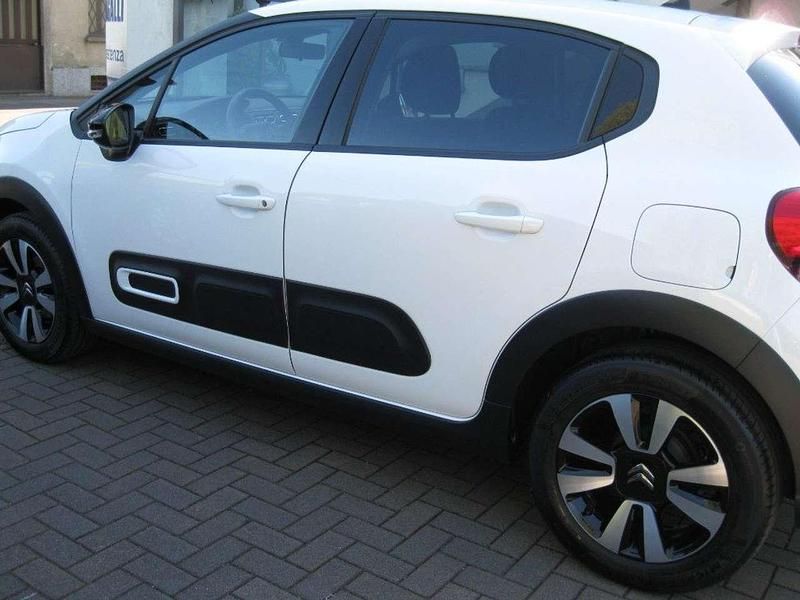 Usata Citroën C3 PureTech 83 CV (61 kW) 2023 Blanc banquise Utilitaria