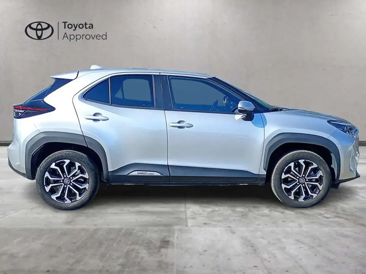 Usata Toyota Yaris Trend 92 CV (67 kW) 2022 Other Utilitaria