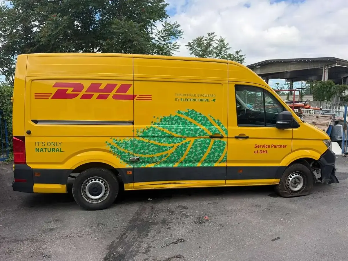 Usata VW e-Crafter 100 kW (136 CV) 2020 Giallo Furgone