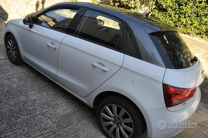 Usata Audi A1 Sportback Ambition 90 CV (66 kW) 2012 Bianco Utilitaria