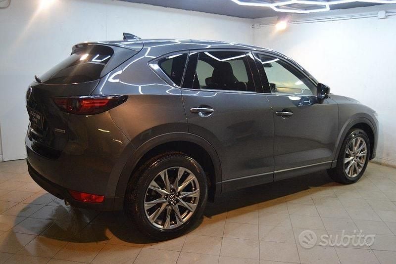 Usata Mazda CX-5 Signature 150 CV (110 kW) 2021 Grigio scuro SUV