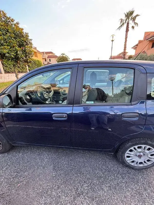 Usata Fiat Panda Easy 69 CV (50 kW) 2016 Blu/azzurro Utilitaria