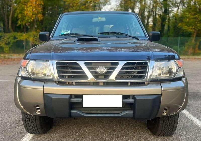 Usata Nissan Patrol SE 129 CV (94 kW) 1999 Blu/azzurro SUV