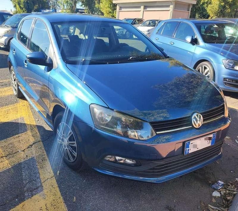 Usata 2017 VW Polo Trendline Tre volumi | 8500 € (Ottimo prezzo) - Immagine 1/4