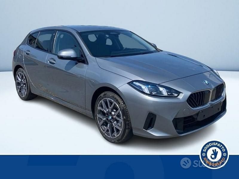 Usata BMW 118 Comfort Edition 150 CV (110 kW) 2025 Grigio Utilitaria