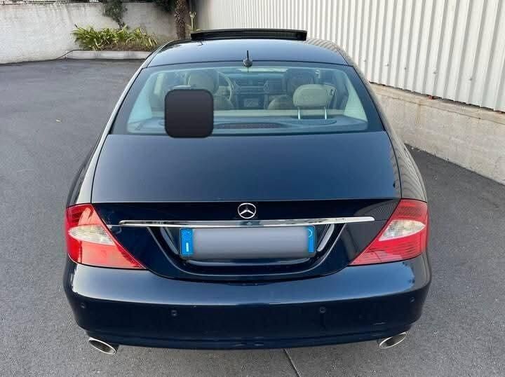 Usata Mercedes CLS320 Avantgarde 224 CV (164 kW) 2005 Blu Berlina