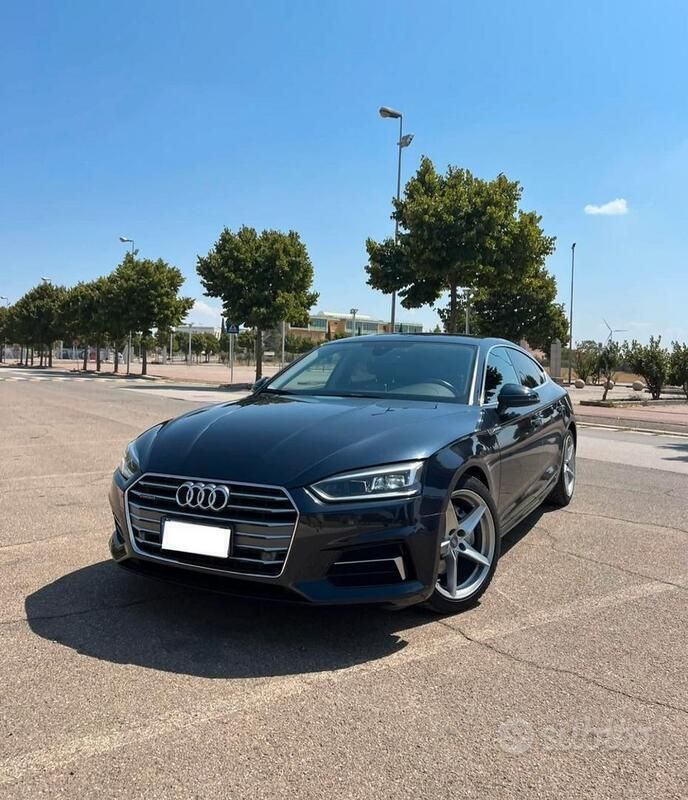 Usata Audi A5 Sportback Ambiente 190 CV (139 kW) 2018 Blu Utilitaria