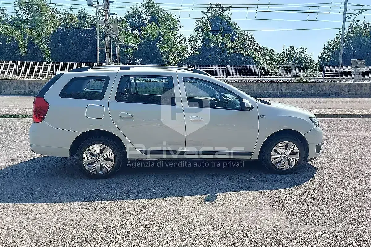 Usata Dacia Logan MCV Lauréate 75 CV (55 kW) 2015 Bianco Station wagon