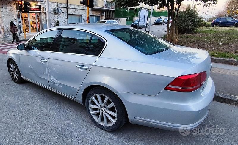 Usata VW Passat 2011 Grigio Berlina