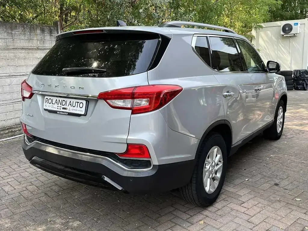 Usata SsangYong Rexton 181 CV (133 kW) 2019 Grigio SUV