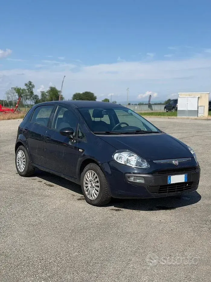 Usata Fiat Punto Evo Dynamic 65 CV (47 kW) 2009 Nero Utilitaria