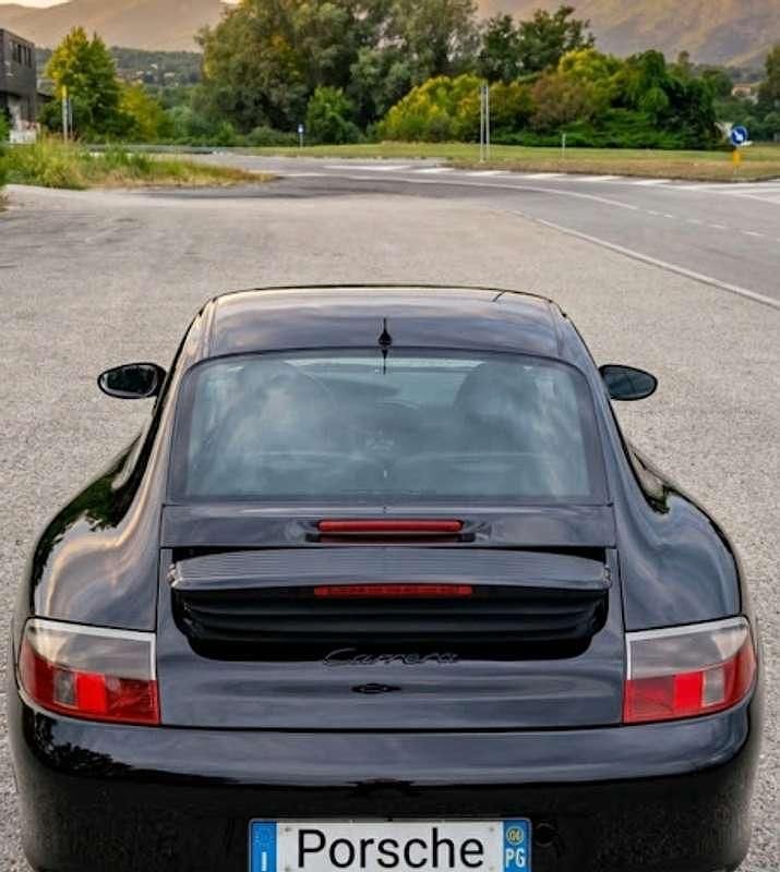 Usata Porsche 911 Carrera 300 CV (220 kW) 2000 Nero Coupé
