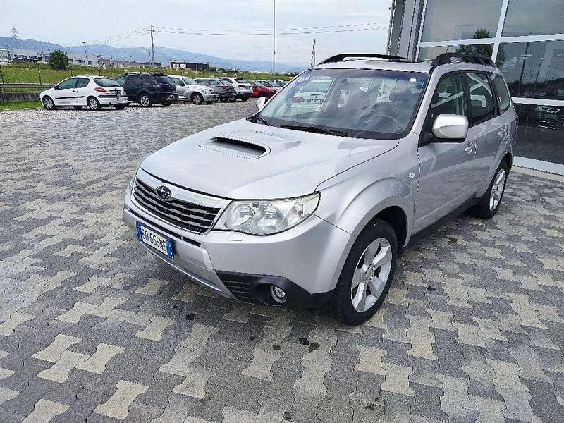 Usata Subaru Forester Comfort 147 CV (108 kW) 2010 Grigio SUV