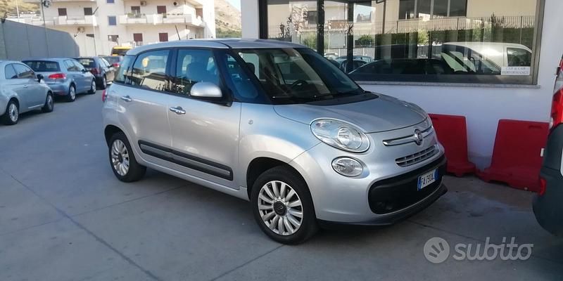 Grigio Usata 2015 Fiat 500L Pop Star Monovolume | 5700 € (Buon prezzo) - Immagine 1/4