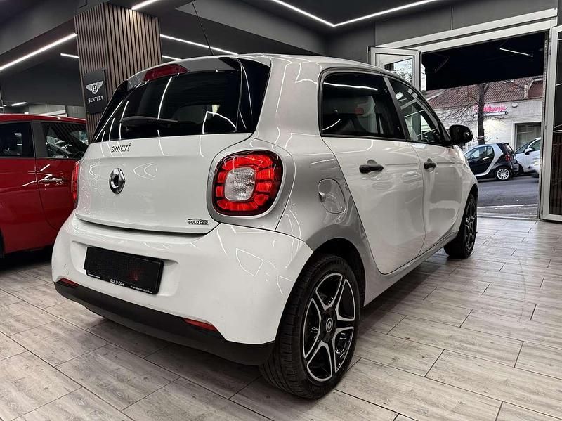 Usata Smart ForFour Passion 71 CV (52 kW) 2017 Bianco Utilitaria
