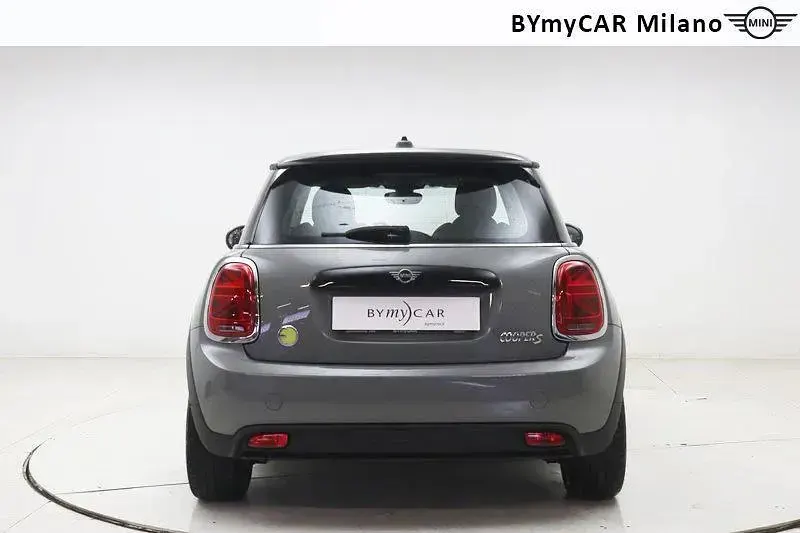 Usata Mini Cooper SE 134 kW (183 CV) 2022 Grigio Utilitaria