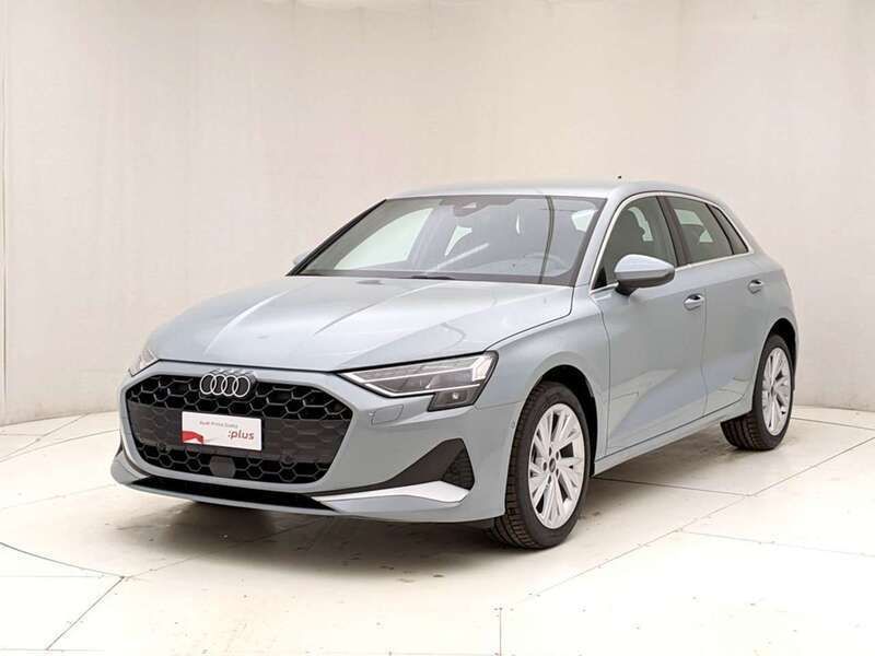 Bianco Usata 2025 Audi A3 Sportback e-tron S-Line Due volumi | 34.900 € (Ottimo prezzo) - Immagine 1/4
