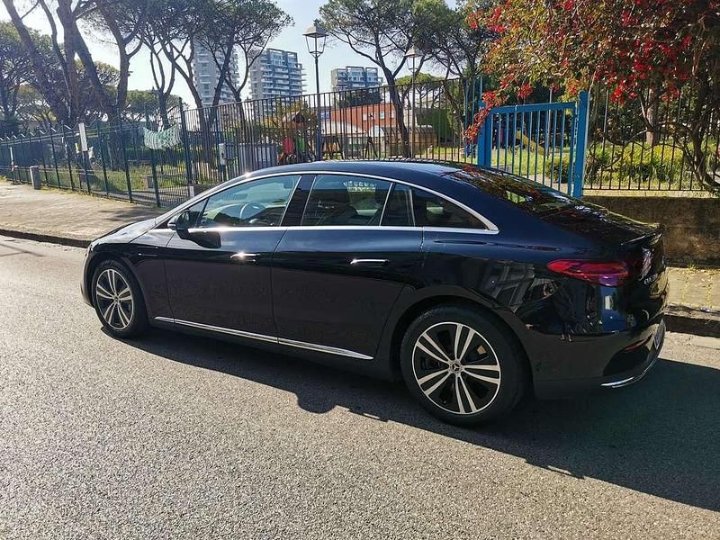 Usata Mercedes EQE300 Premium 108 kW (148 CV) 2024 Nero Berlina