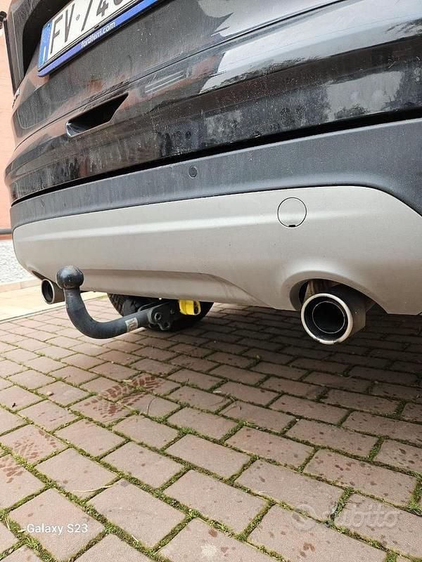 Usata Ford Kuga Titanium 120 CV (88 kW) 2019 Nero SUV