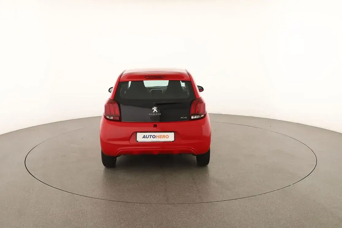 Usata Peugeot 108 Active 70 CV (51 kW) 2018 Rosso Utilitaria