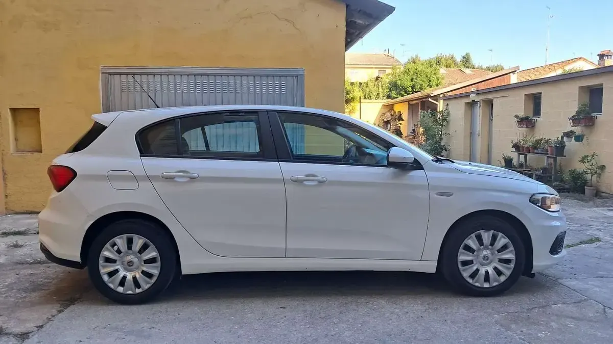 Usata Fiat Tipo Easy 95 CV (69 kW) 2018 Berlina