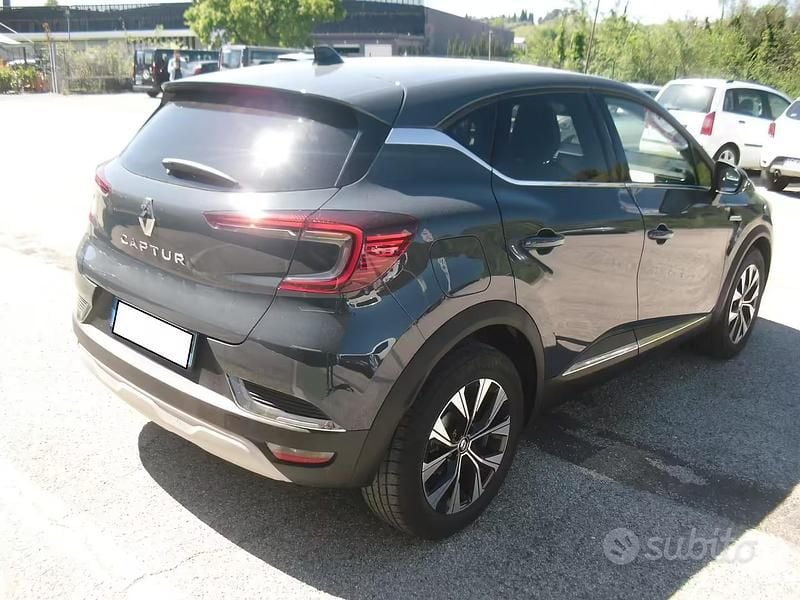 Occasion Renault Captur Techno 101 ch (74 kW) 2023 Bleue SUV