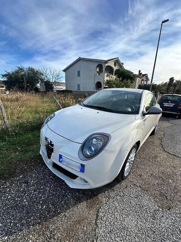 Usata Alfa Romeo MiTo Impression 84 CV (61 kW) 2015 Bianco Utilitaria