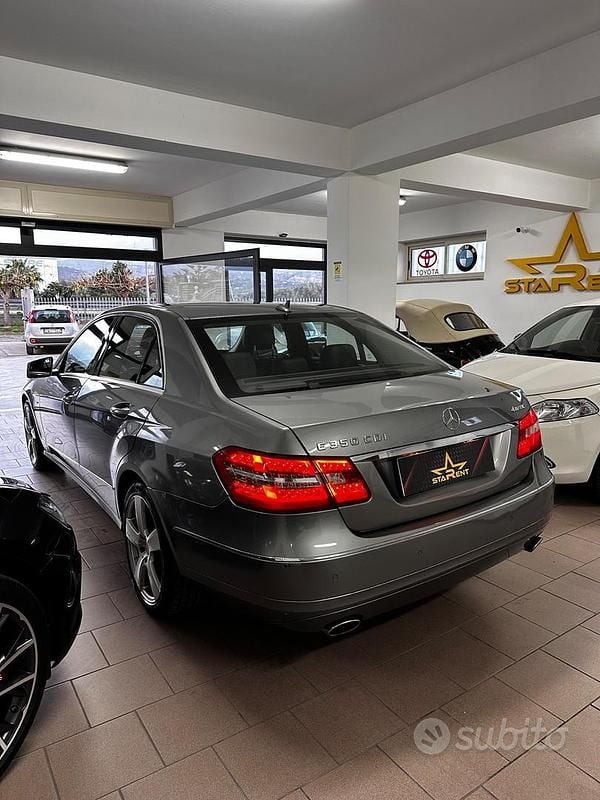 Usata Mercedes E350 Avantgarde 231 CV (169 kW) 2010 Grigio Berlina
