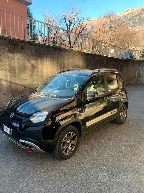 Nero Usata 2017 Fiat Panda Cross Cross Due volumi | 13.500 € (Cara) - Immagine 1/4