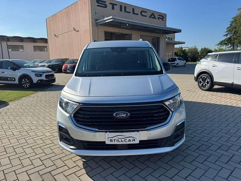 Usata Ford Tourneo Connect 122 CV (89 kW) 2023 Argento Monovolume