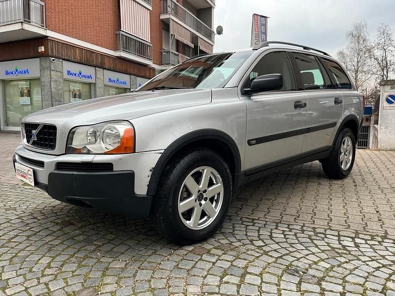 Usata Volvo XC90 163 CV (119 kW) 2003 Argento SUV