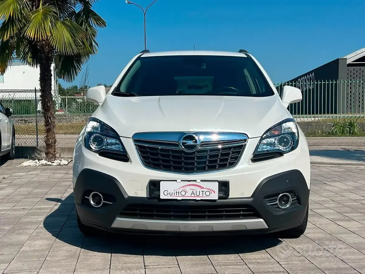 Usata Opel Mokka Cosmo 140 CV (102 kW) 2015 Bianco SUV
