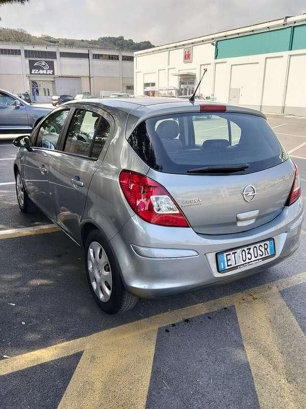 Usata Opel Corsa 86 CV (63 kW) 2014 Utilitaria