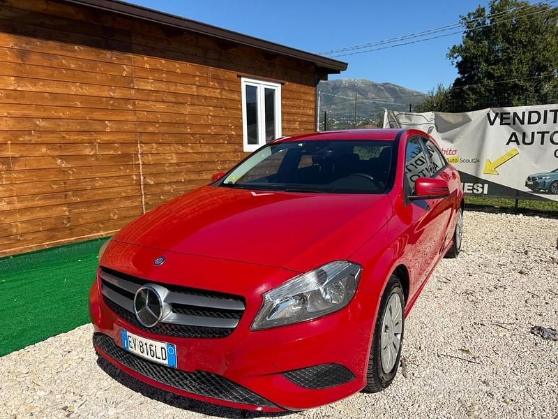 Usata Mercedes A160 89 CV (65 kW) 2015 Rosso Berlina