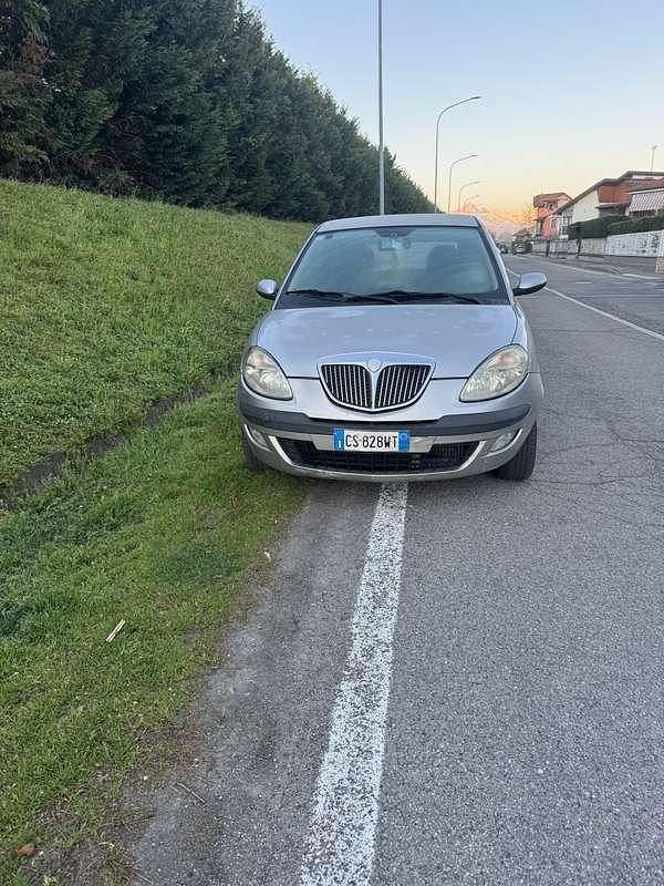 Usata Lancia Ypsilon 69 CV (50 kW) 2005 Utilitaria
