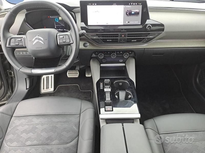 Usata Citroën C5 X Feel 130 CV (95 kW) 2023 Verde Station wagon