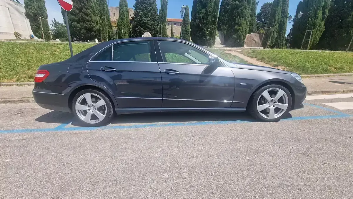 Usata Mercedes E250 Avantgarde 204 CV (150 kW) 2010 Berlina