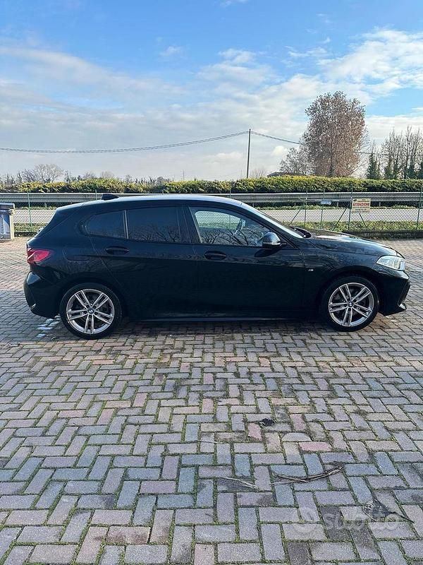 Usata BMW 116 M Sport 116 CV (85 kW) 2020 Nero Utilitaria