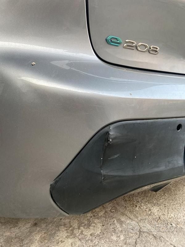Usata Peugeot 208 100 kW (136 CV) 2020 Grigio Utilitaria