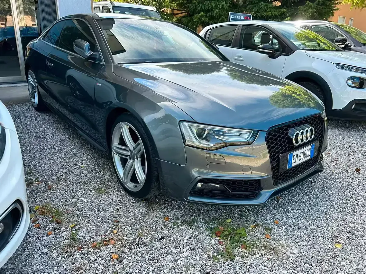 Usata Audi A5 Advanced 177 CV (130 kW) 2012 Grigio Coupé