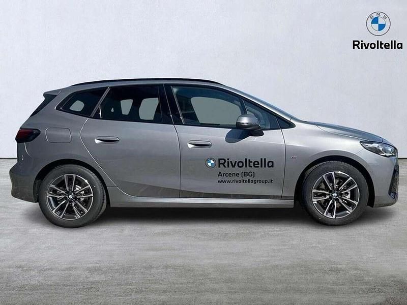 Usata BMW 218 Active Tourer M Sport 150 CV (110 kW) 2025 Skyscraper grey metallic Monovolume