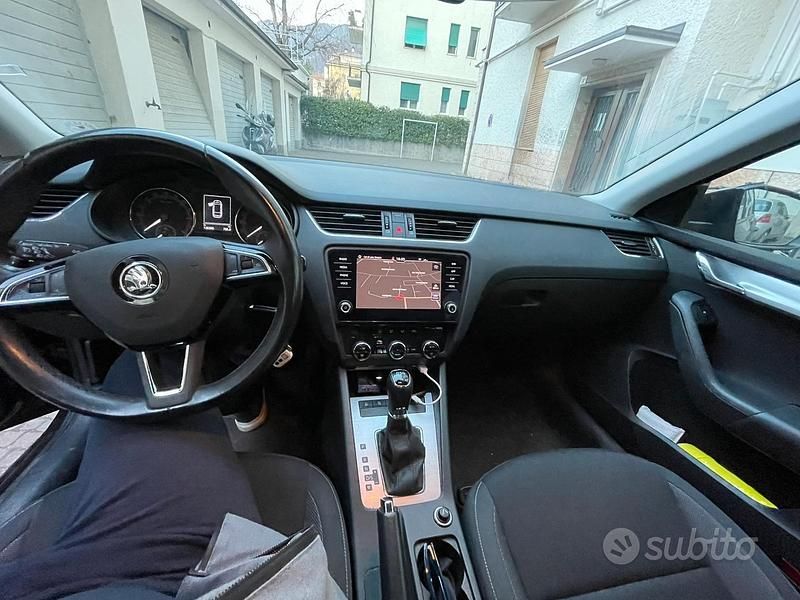 Usata Skoda Octavia 150 CV (110 kW) 2018 Nero Station wagon