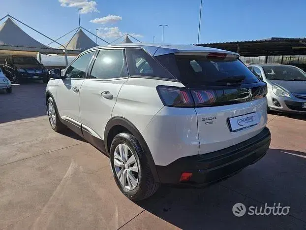 Usata Peugeot 3008 120 CV (88 kW) 2021 Bianco SUV