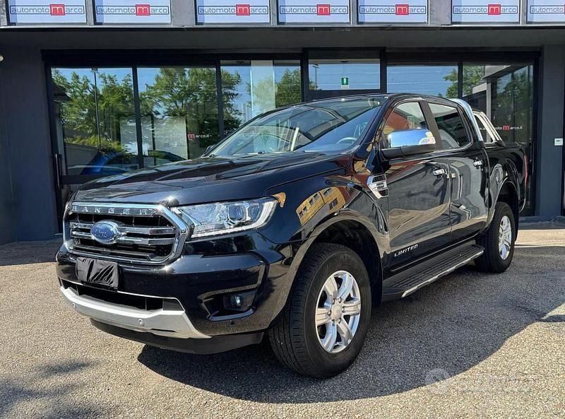 Usata Ford Ranger Limited 213 CV (156 kW) 2023 Nero Pick-up
