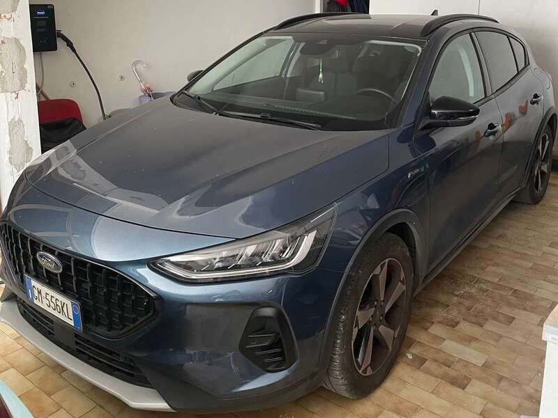 Blu/azzurro Usata 2023 Ford Focus Active Tre volumi | 19.500 € (Buon prezzo) - Immagine 1/4