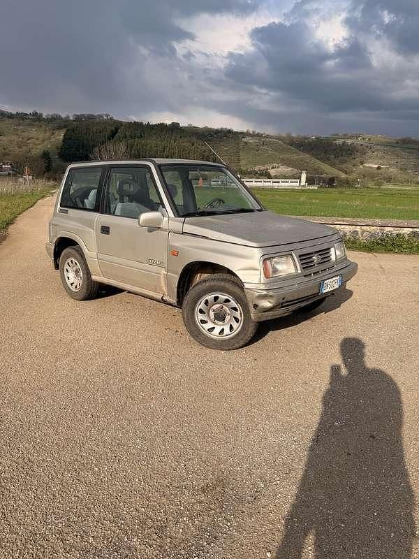 Usata Suzuki Vitara 75 CV (55 kW) 2001 SUV