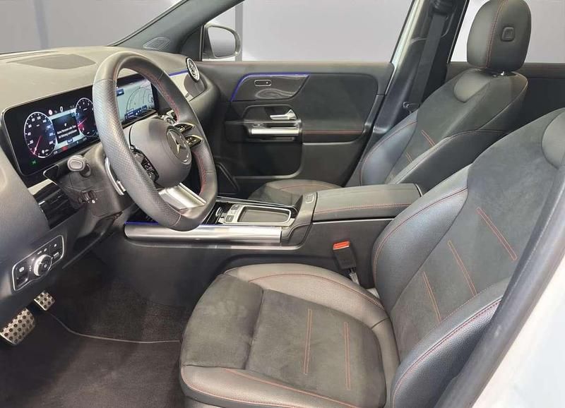 Usata Mercedes GLA200 AMG 163 CV (119 kW) 2024 Bianco SUV