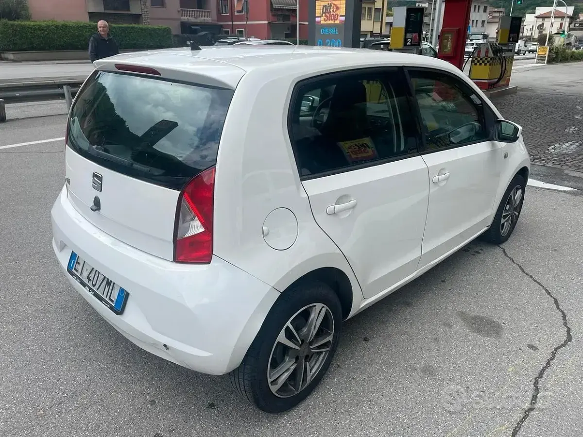 Usata Seat Mii Reference 60 CV (44 kW) 2014 Bianco Utilitaria